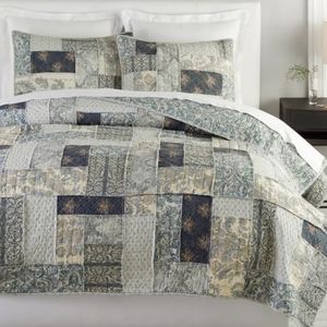 Pottery Barn Delaney King Quilt Set